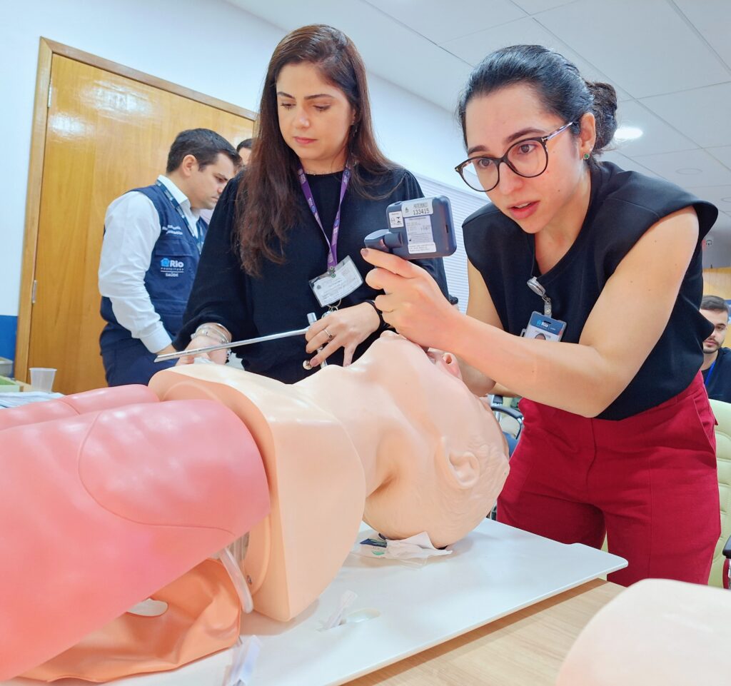 treinamento-teorico-pratico-em-broncoesofagoscopia-rigida.