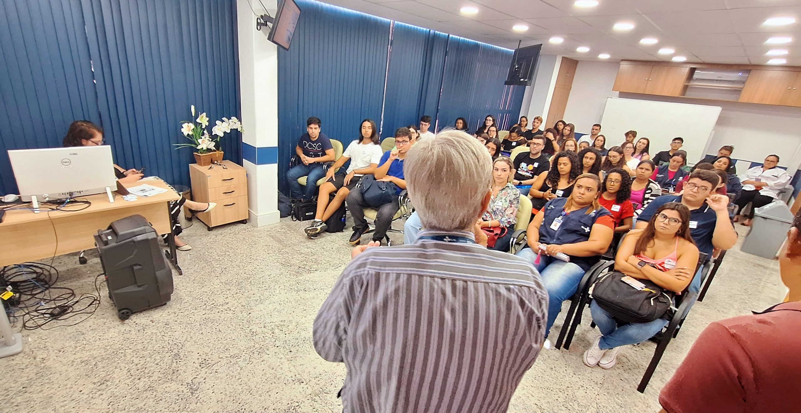 ACOLHIMENTO DOS ACADÊMICOS BOLSISTAS