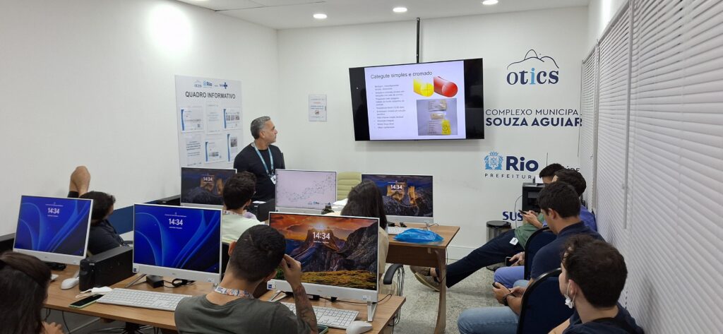 otics-rio-souza-aguiar-treinamento-suturas