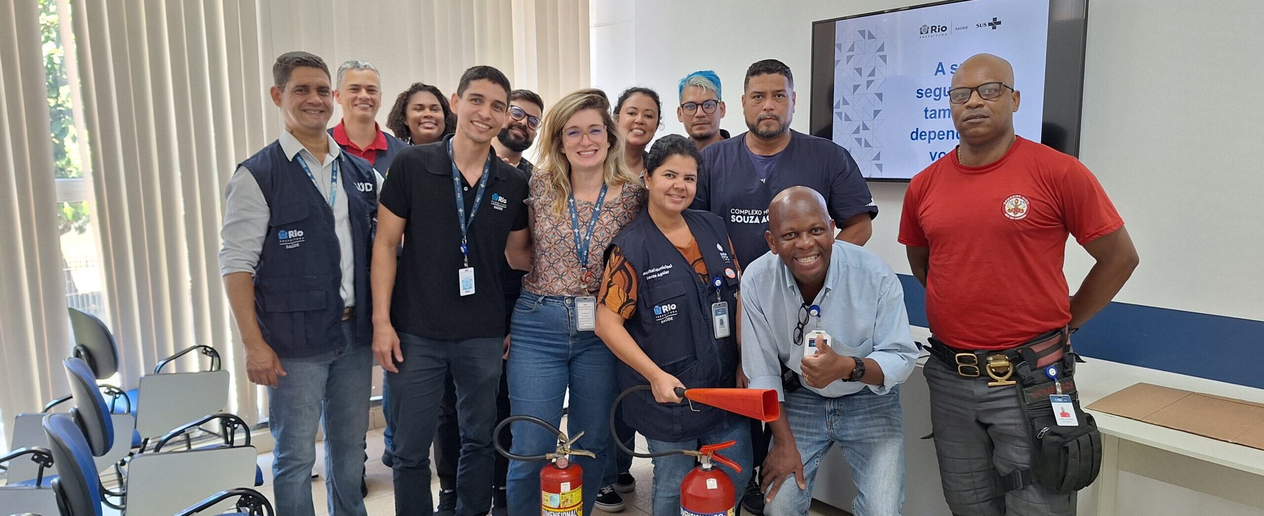 TREINAMENTO DE COMBATE A INCÊNDIO