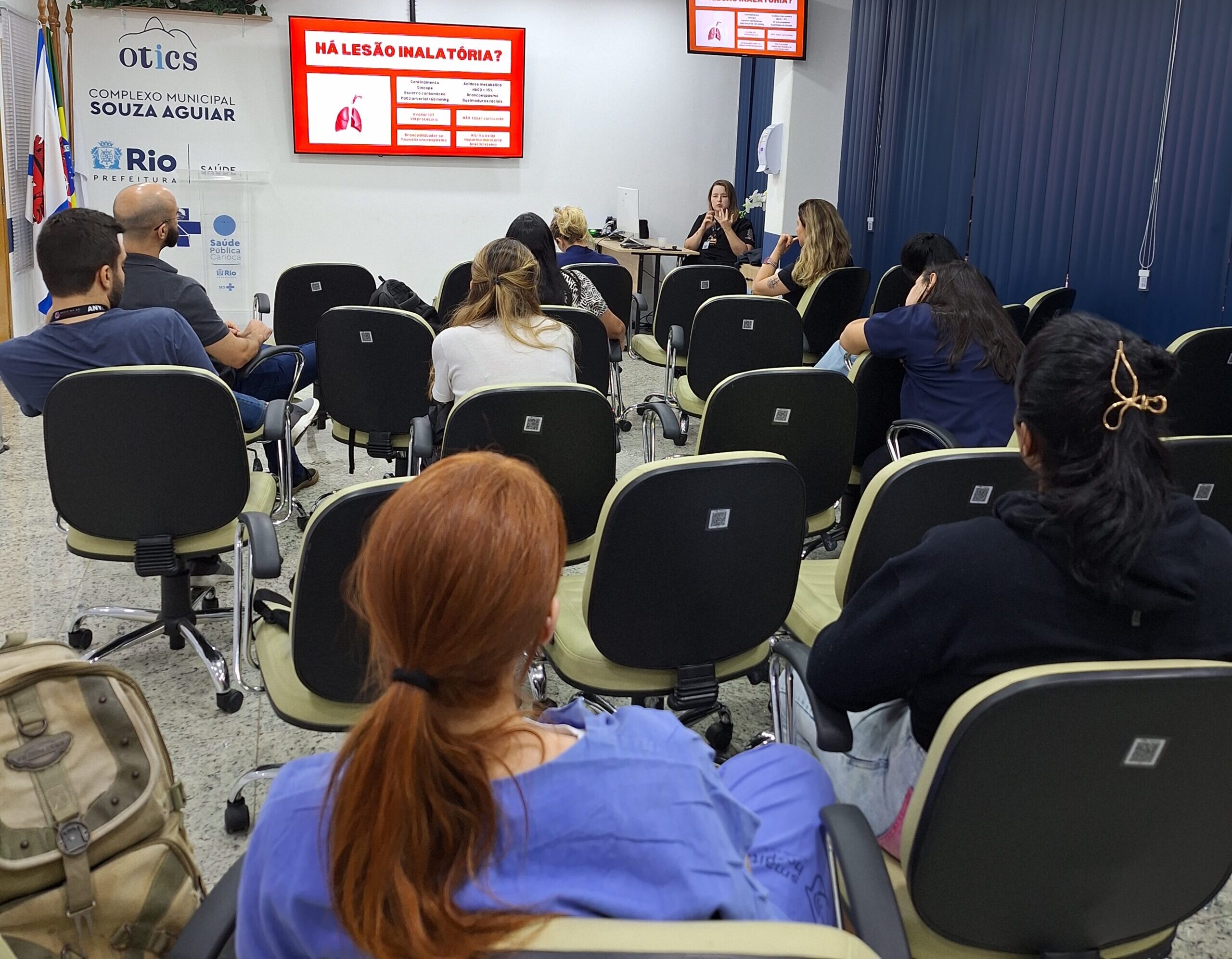 SESSÃO CLÍNICA DO PROGRAMA DE RESIDÊNCIA EM MEDICINA DE EMERGÊNCIA