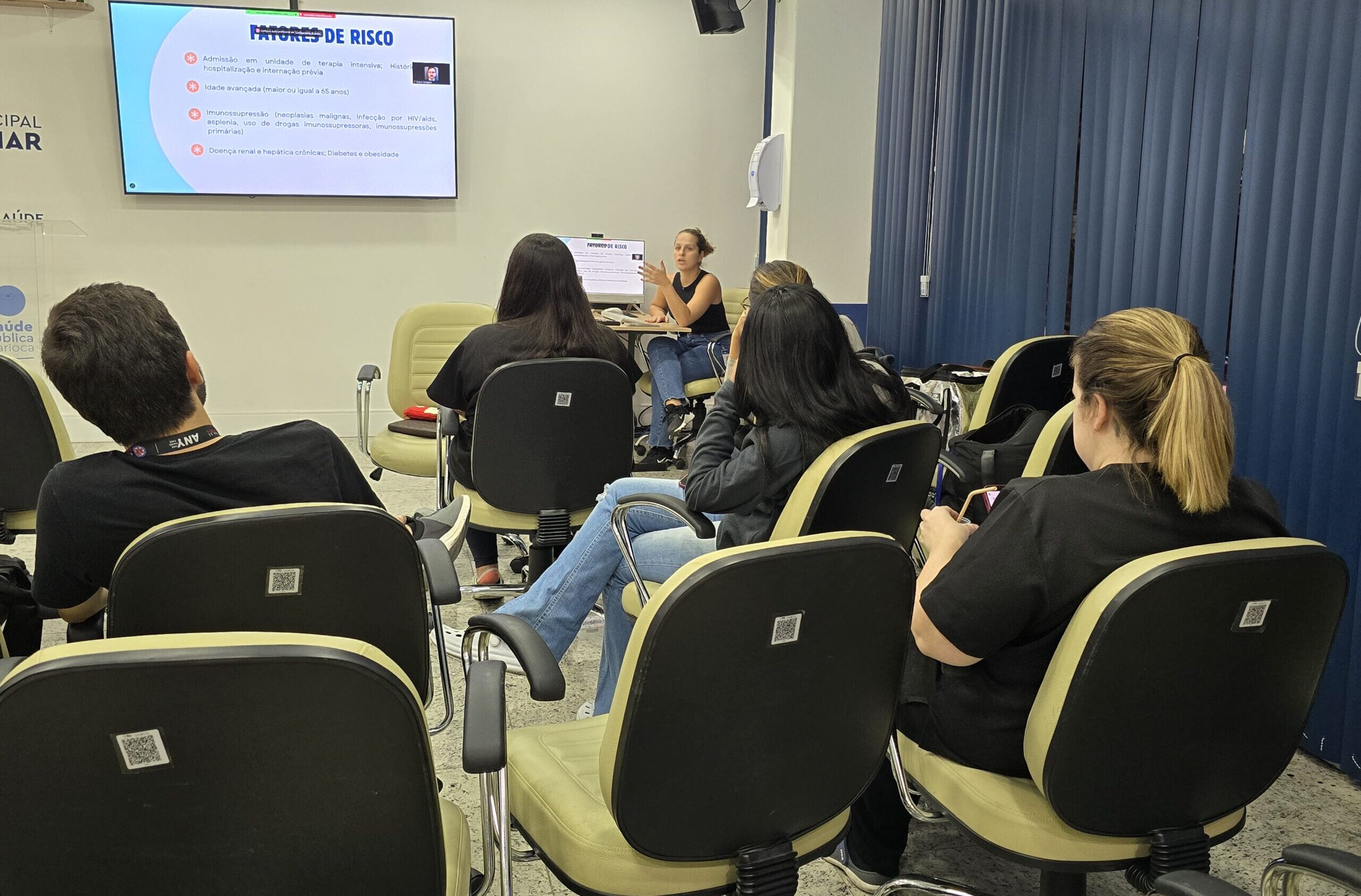 SESSÃO CLÍNICA DO PROGRAMA DE RESIDÊNCIA EM MEDICINA DE EMERGÊNCIA – HMSA
