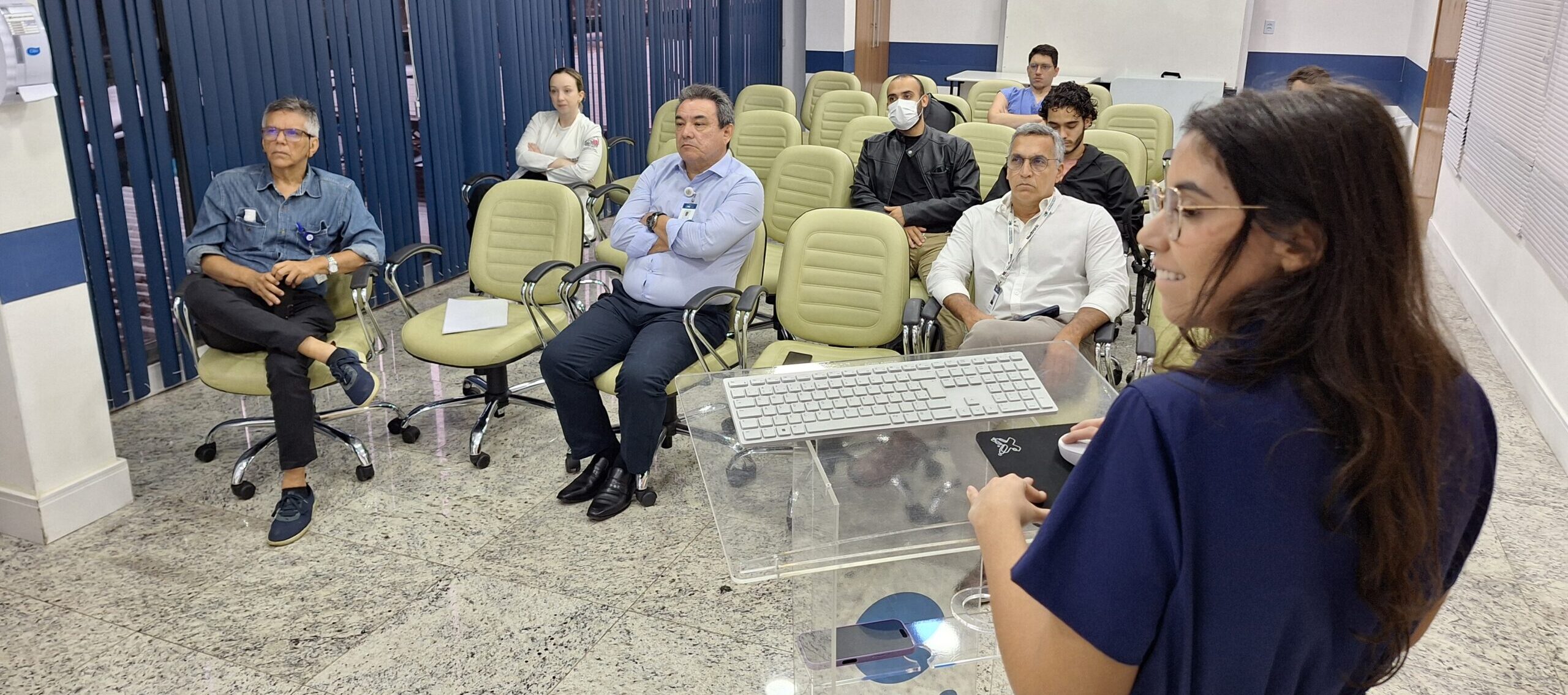CLUBE DE REVISTA – SOUZA AGUIAR