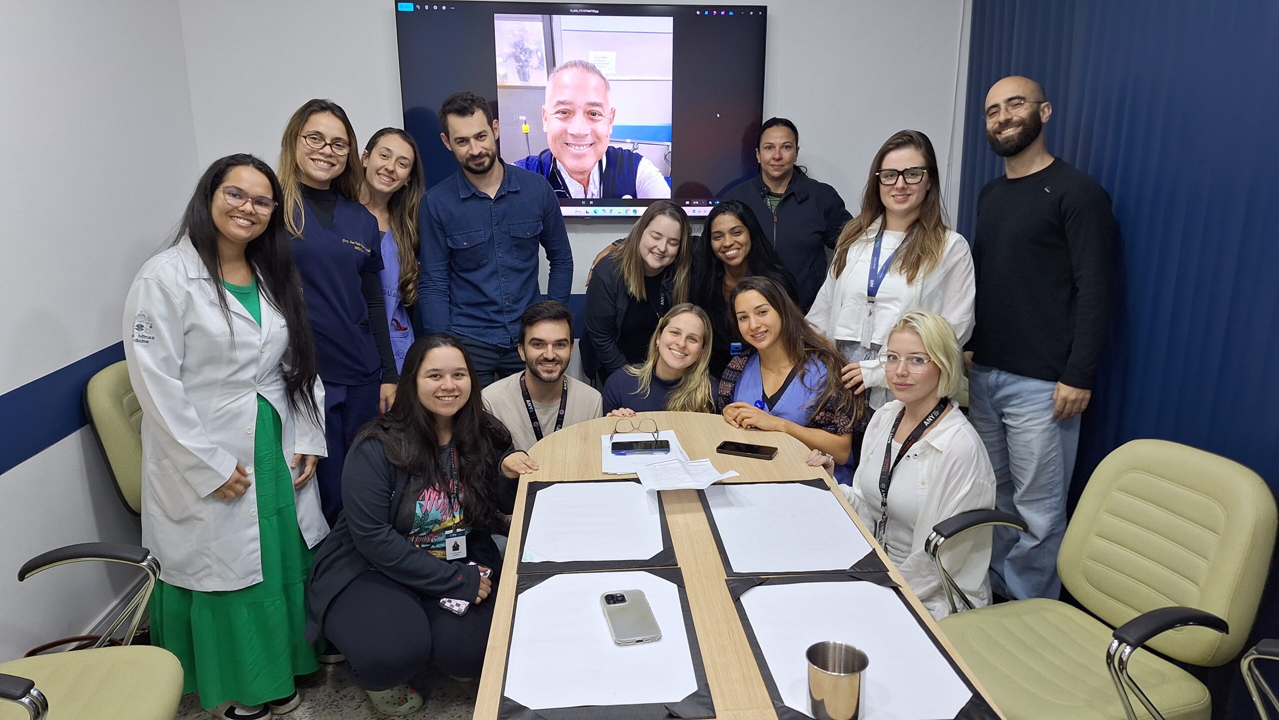 SESSÃO CLÍNICA DO PROGRAMA DE RESIDÊNCIA EM MEDICINA DE EMERGÊNCIA – HMSA