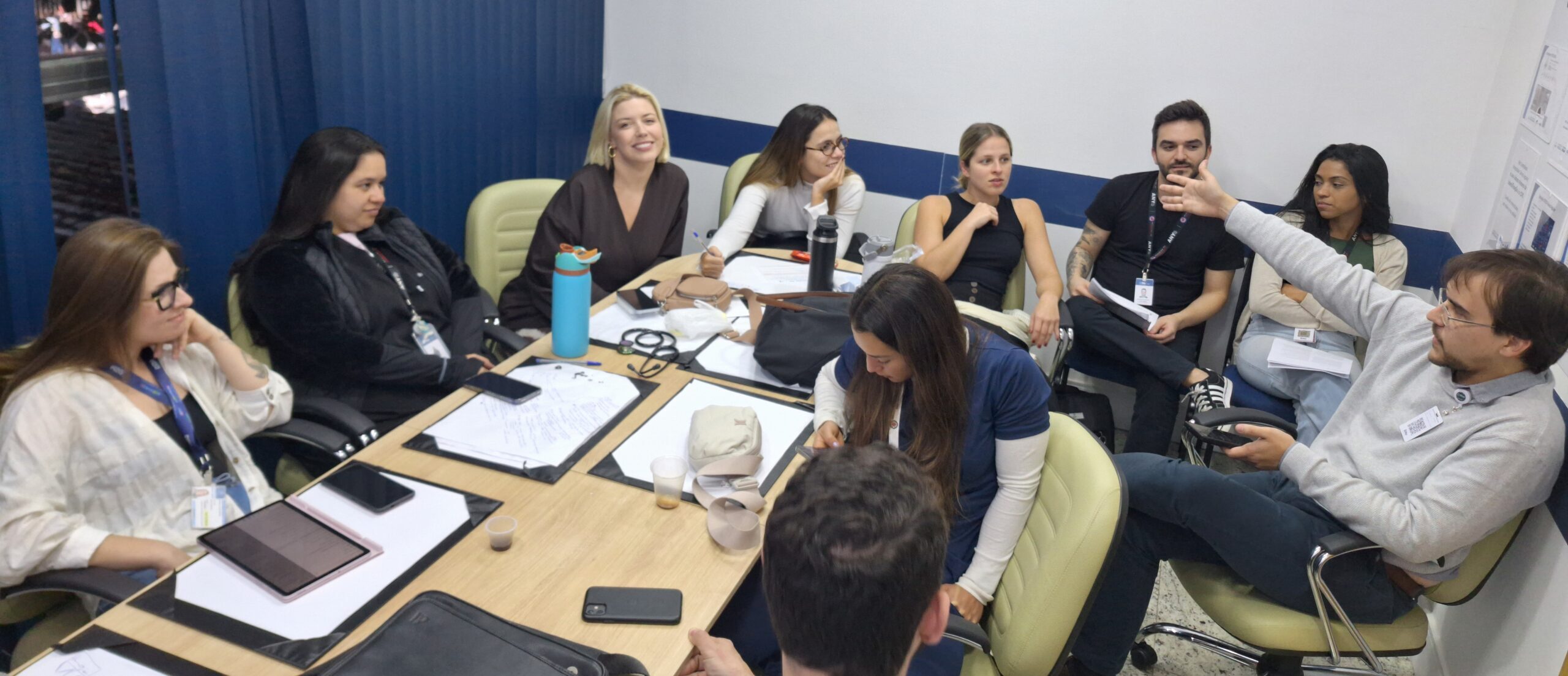 SESSÃO CLÍNICA DO PROGRAMA DE RESIDÊNCIA EM MEDICINA DE EMERGÊNCIA – HMSA