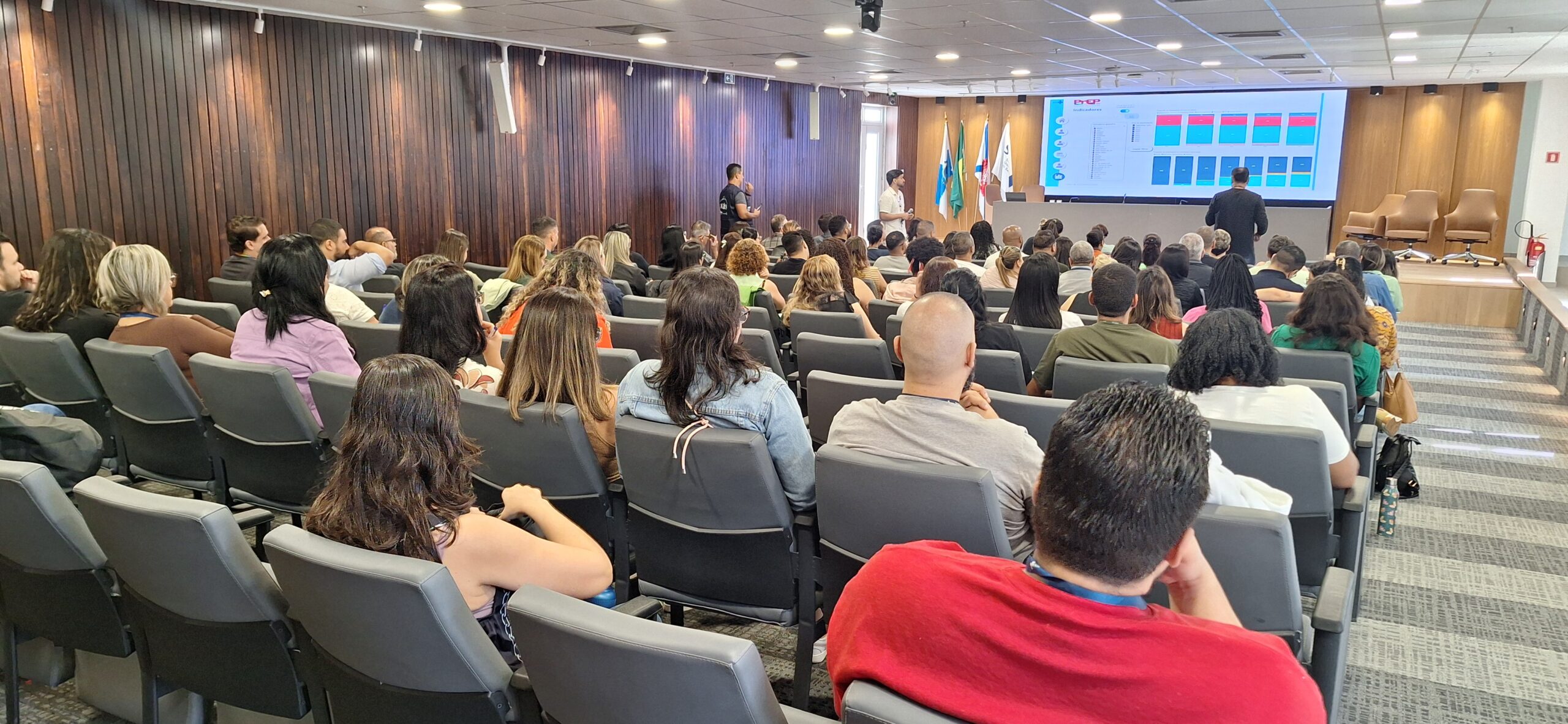 CAPACITAÇÃO DA ASSISTÊNCIA FARMACÊUTICA PARA AMPLIAÇÃO DO ACESSO À PrEP NO MUNICÍPIO DO RIO DE JANEIRO.