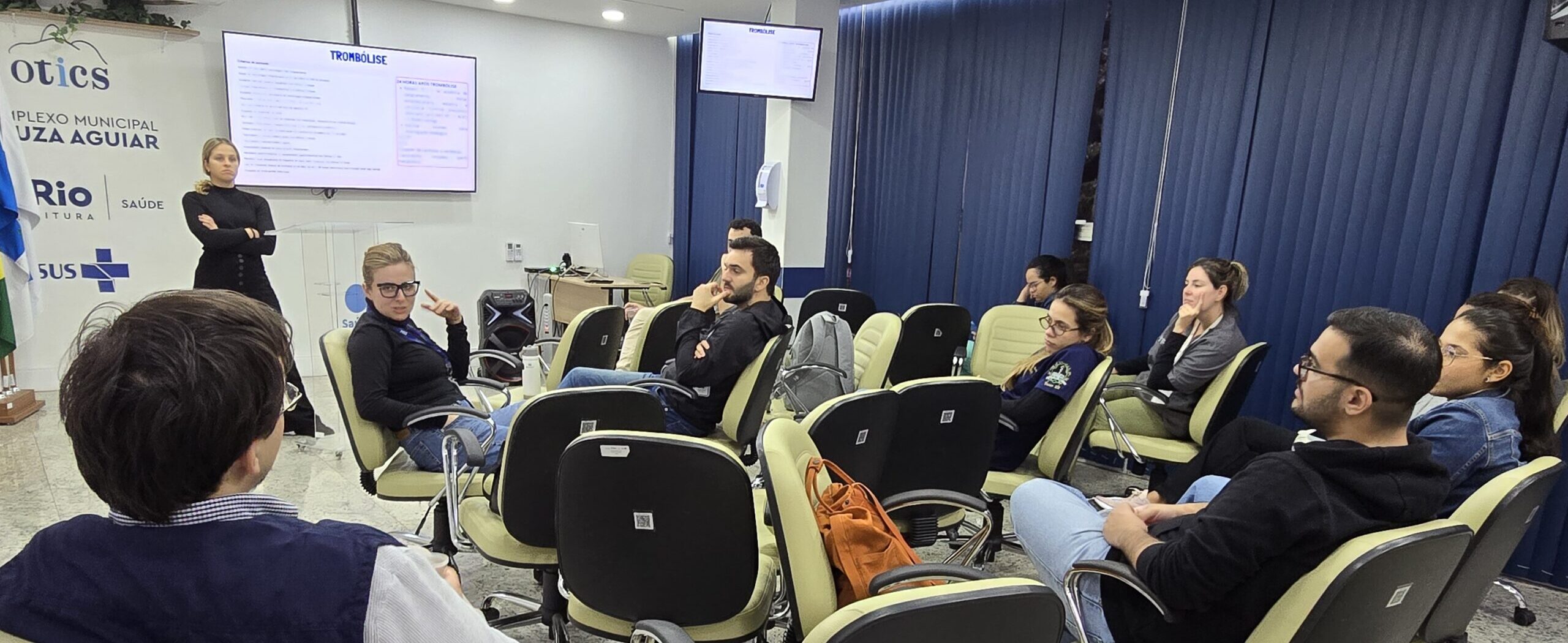 SESSÃO CLÍNICA DO PROGRAMA DE RESIDÊNCIA EM MEDICINA DE EMERGÊNCIA – HMSA