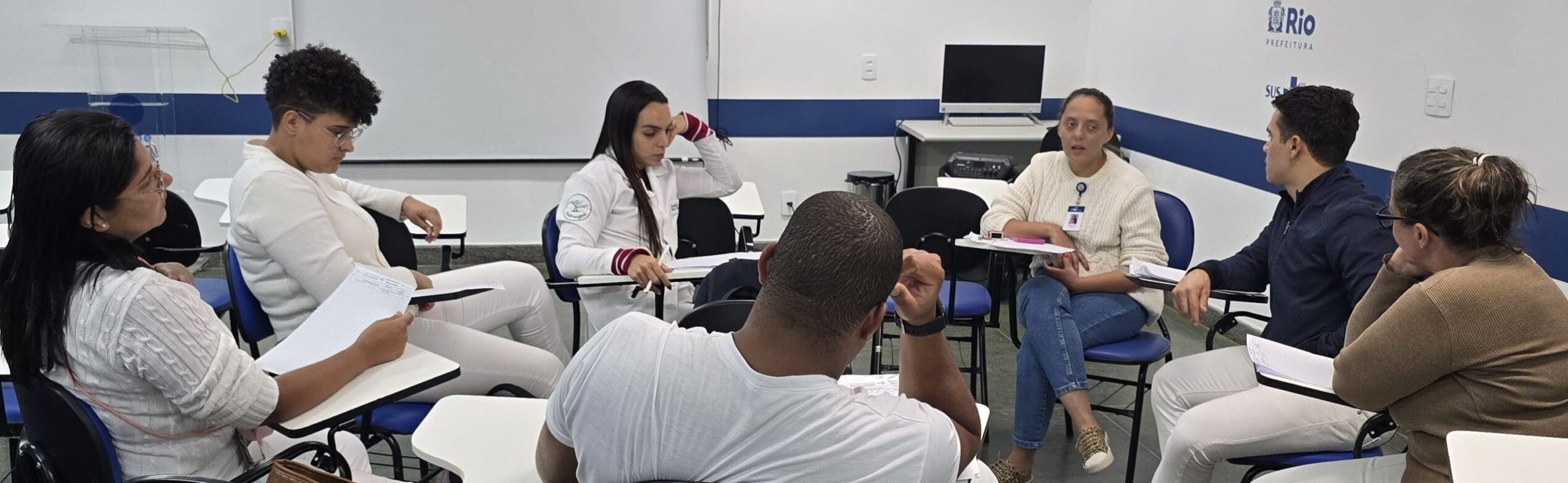 APRESENTAÇÃO SOBRE A ROTINA DA ENFERMAGEM NO CTI