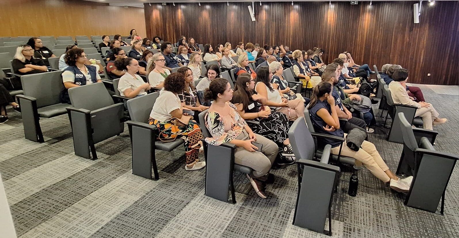 Ciclo de debates – Transição do Cuidado da Criança Crônica Complexa para Domicílio