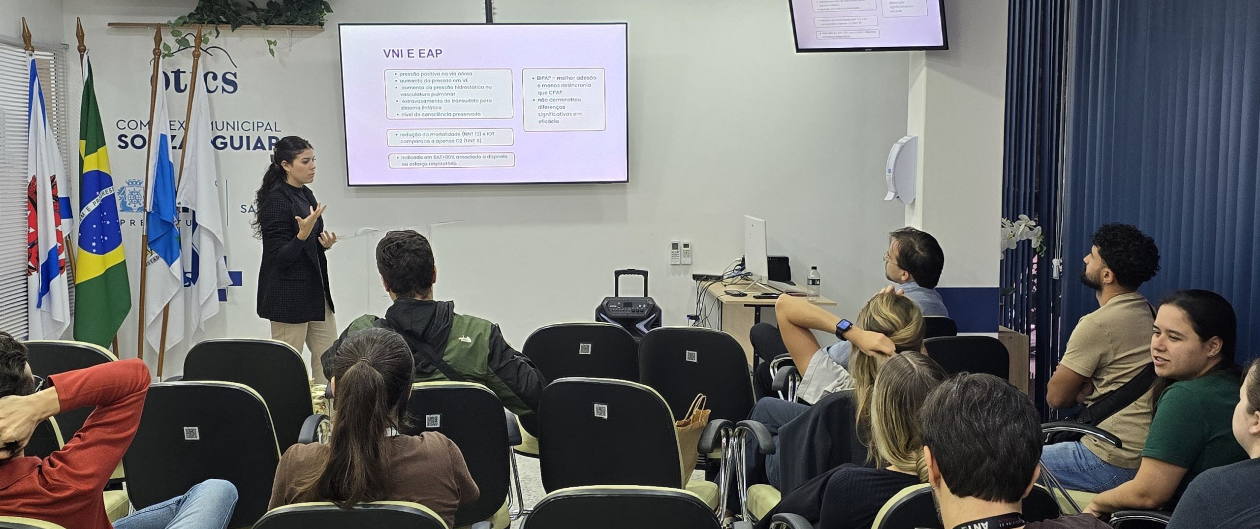 Aula do programa de residência em medicina de Emergência
